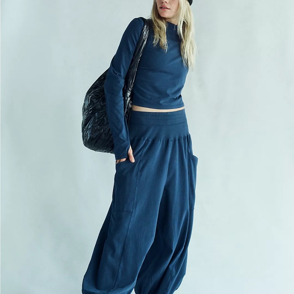 Free People Up In the Air set  harem style pants fitted top Navy Blue - Picture 3 of 10